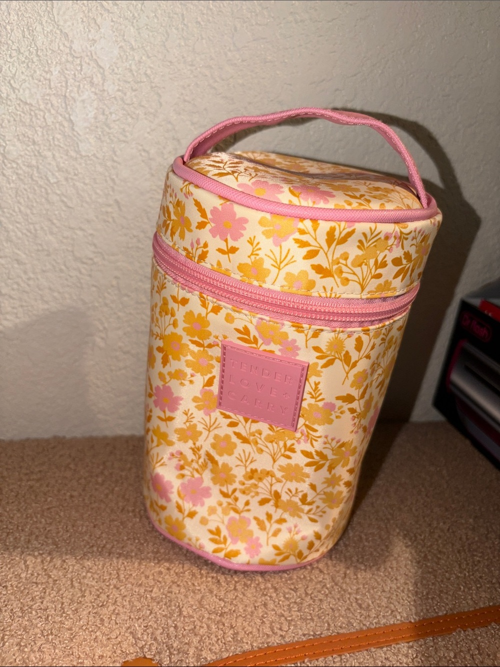 Cosmetic bag
